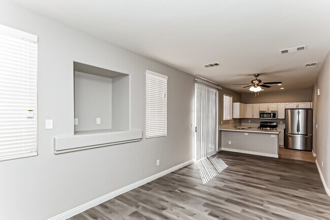 Photo - 1007 Country Skies Ave