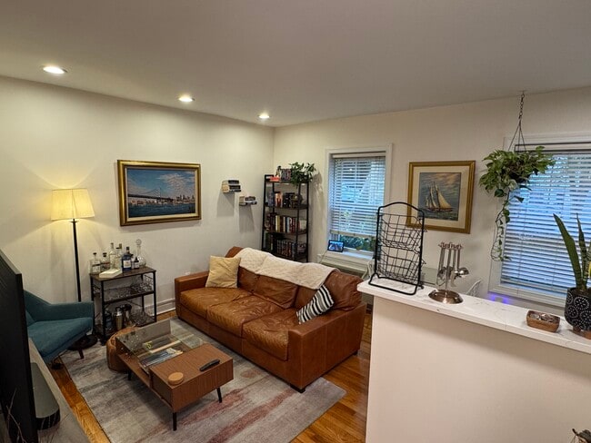 Photo - 1816 Kalorama Rd NW Unit 101