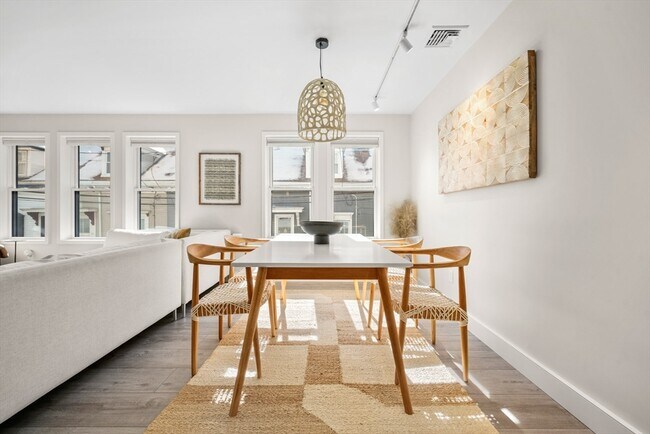 Photo - 14-16 Haynes St Unit 102