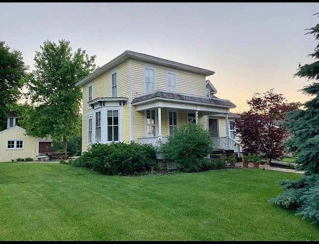 Photo - 204 6th Ave House