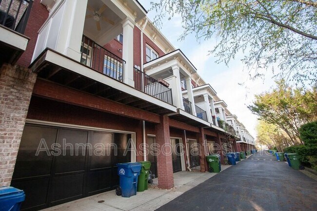 Photo - 839 Inman Vlg Pkwy NE