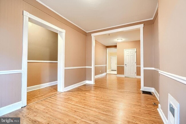 Photo - 2715 E Monument St