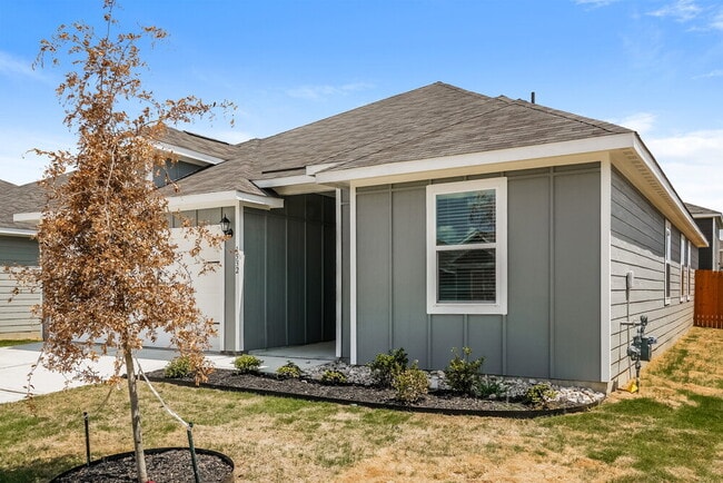 Photo - 1532 Harvester Dr