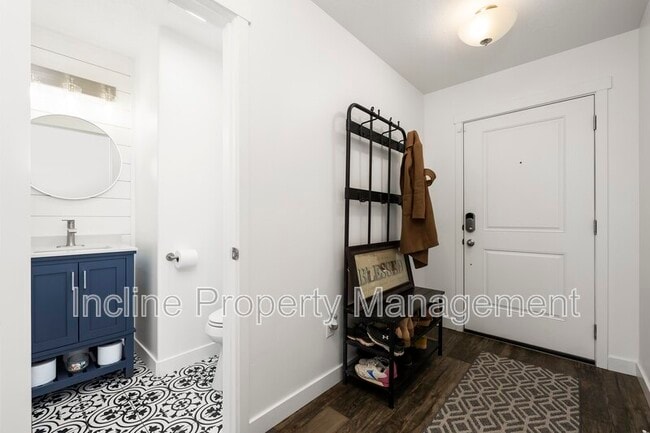 Photo - 318 Wren Hill Ln