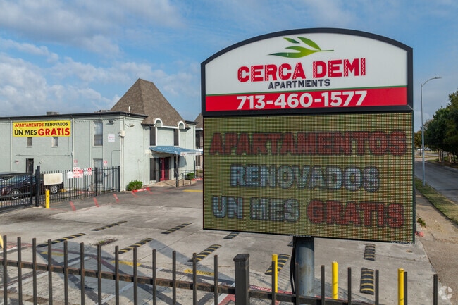 Building Photo - Cerca Demi Apartments