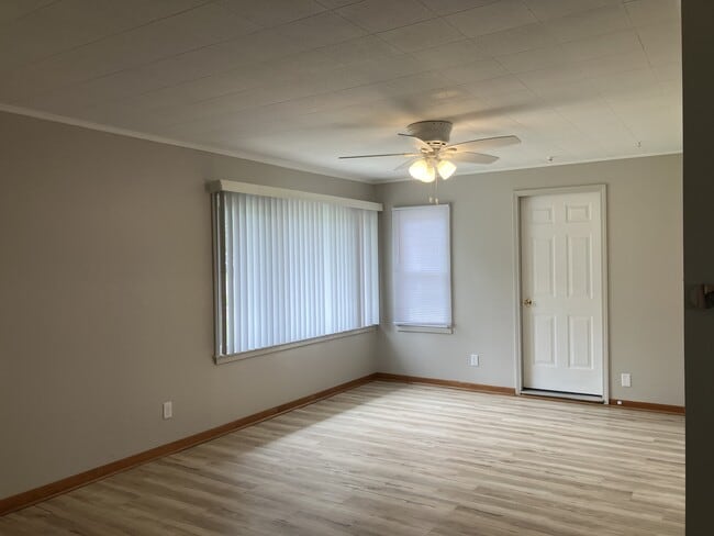 Photo - 508 E Buckner St