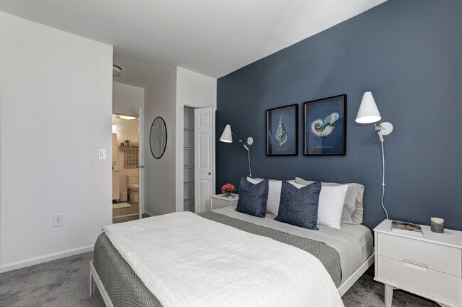 Photo - Hudson Square South