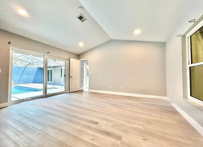 Photo - 5015 Nassau Cir Unidad 4 Rental