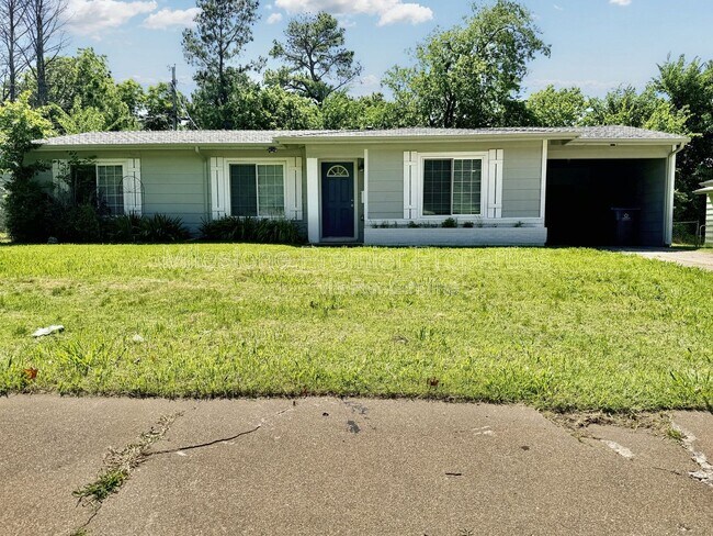 Building Photo - 101 Twining Dr