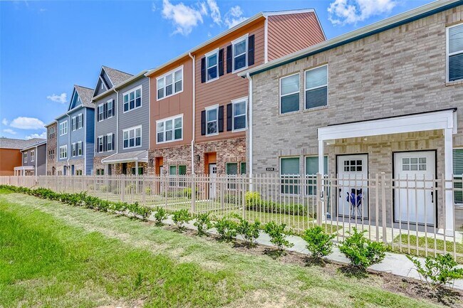 Photo - 5262 Ella Blvd Condo Unit 202