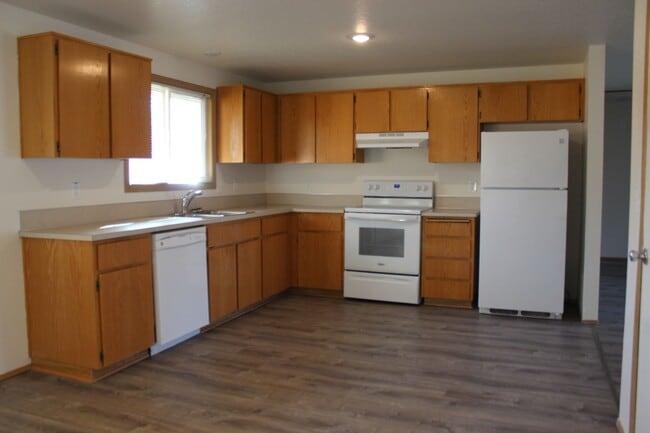 262 NE 34th Pl
