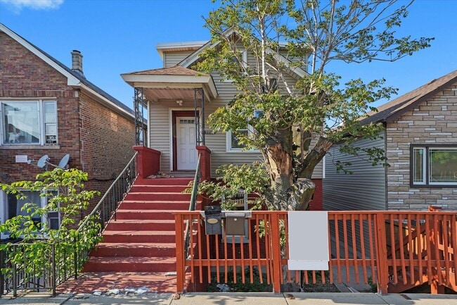 Photo - 2230 W 24th St Apartment Unit 1