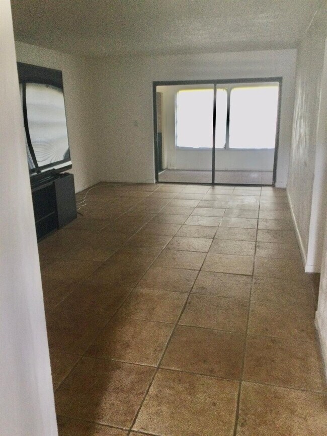 Photo - 9233 SW 8th St Unit 110