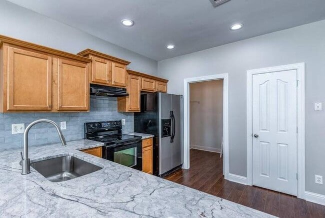 Photo - 5209 Cedar Shoals Dr