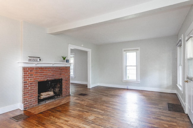 Photo - 716 Lincoln St