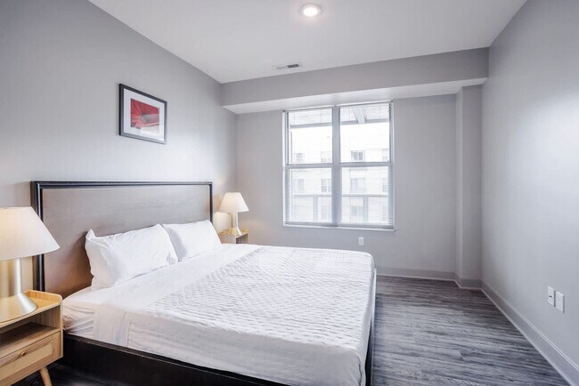 121 E Freedom Way Unit ID1257383P