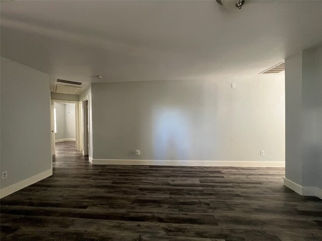 Photo - 11956 Chanteloup Dr