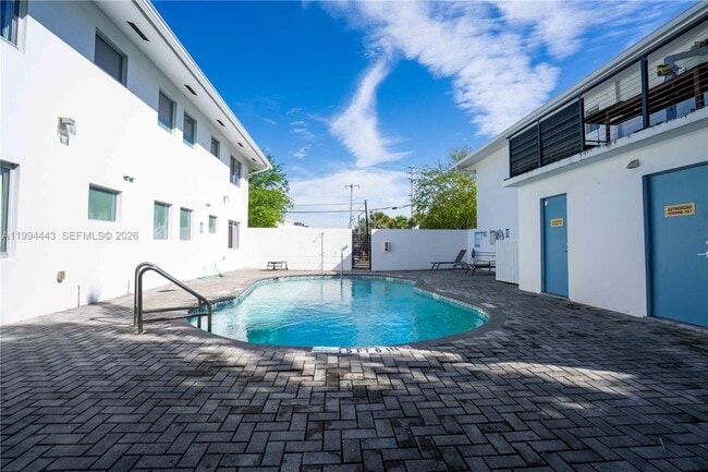 Photo - 2400 NE 26th St Unit 5