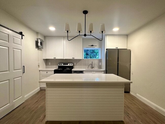 Photo - 472 Magnolia Ave Unit 2