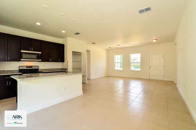 Photo - 16673 SW 21st Cir