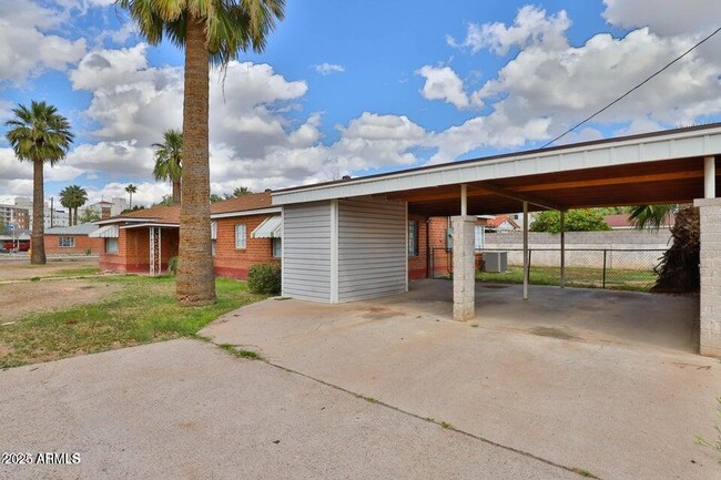 Photo - 345 W Windsor Ave