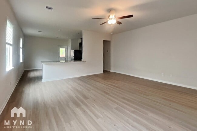 Photo - 15431 Maple Ter Dr