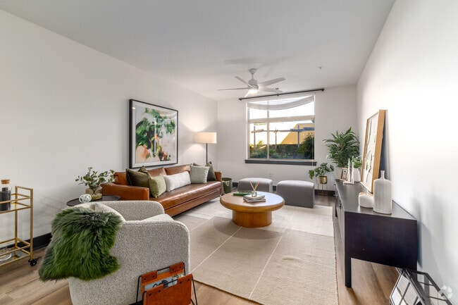 1BR, 1BA - 1F