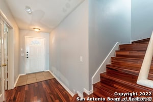 1604 Rolling Brook Ln
