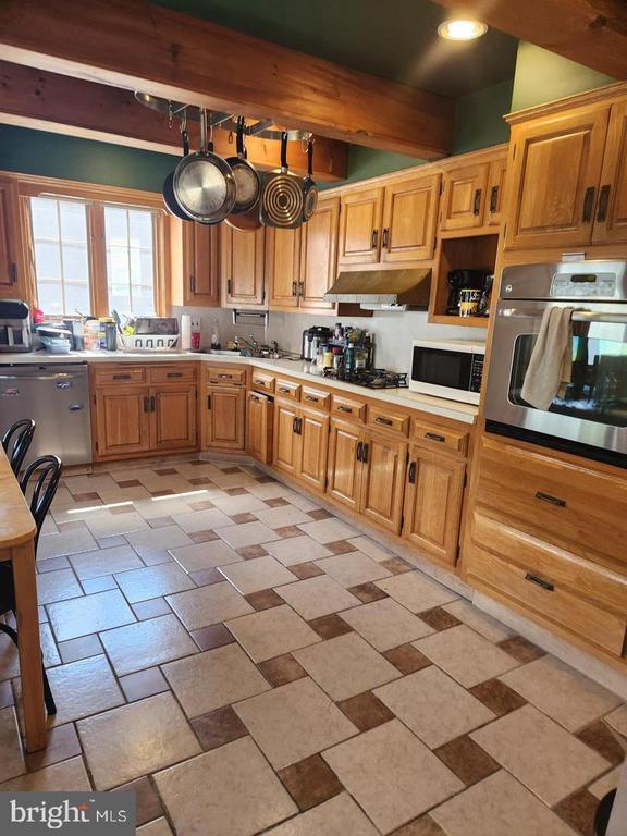 Photo - 122 Cornell Rd