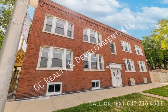 ***FULLY UPDATED BRIDGEPORT DUPLEX / 4 BED... - ***FULLY UPDATED BRIDGEPORT DUPLEX / 4 BED... Apartment Unit 1