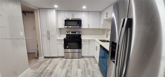 Photo - 18021 Biscayne Blvd Unit 903