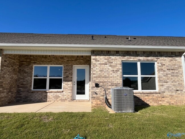 Photo - 3131 Lea Ln SE