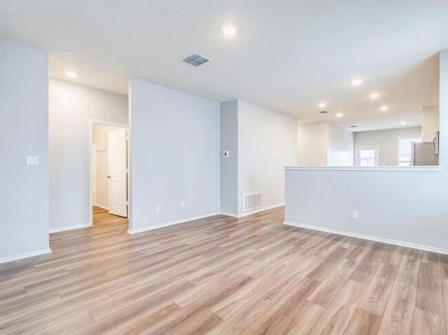 Photo - 388 Begonia St