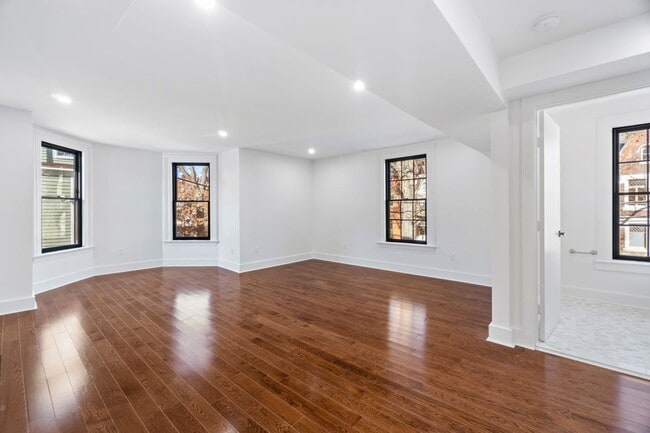 Photo - 54 Trumbull St Unit 54-2