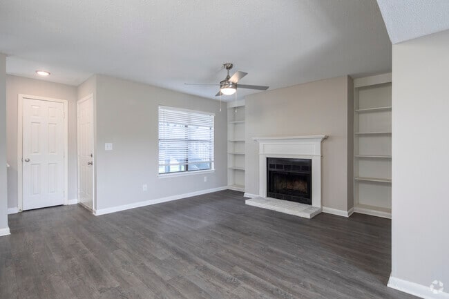 1 bed, 1 bath, 980 sq ft