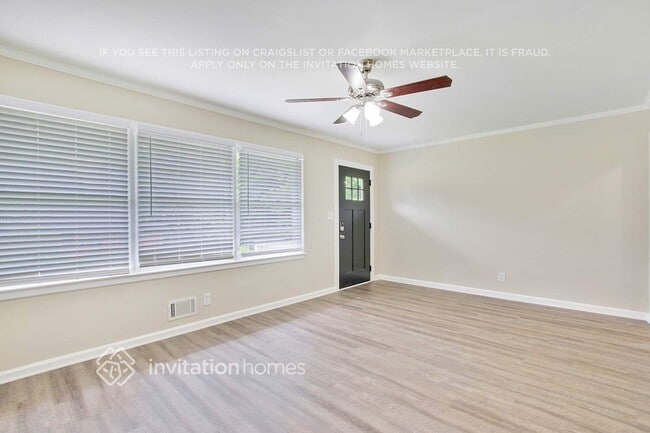 Photo - 2246 Collins Dr