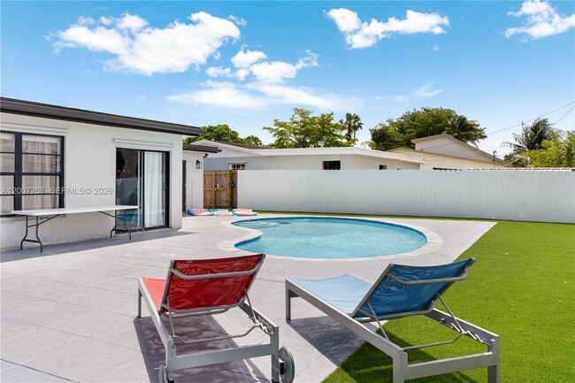 Photo - 7051 Tyler St