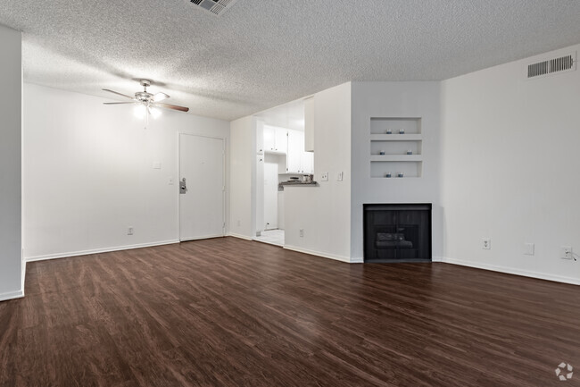 Interior Photo - 825 S. Hobart Blvd. Rental