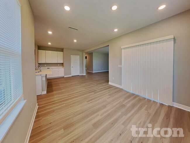 Photo - 4740 W Mineral Ln