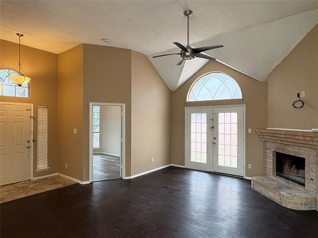 Photo - 928 Winchester Ln