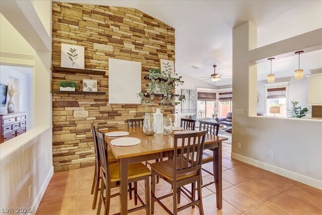 Photo - 1812 Stablegate Ave