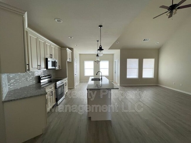 Photo - 5619 Mars Ave