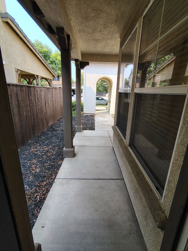 Photo - 363 Cabernet Dr
