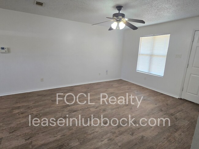 Photo - 2 bedroom, 2 bath, 1 car garage