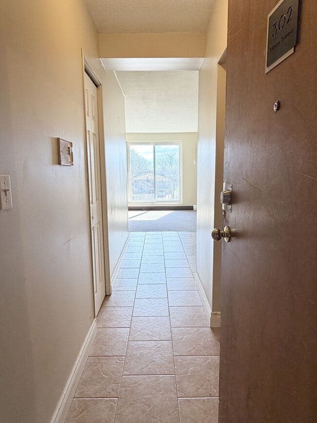 Photo - 4 Dufferin St N Unité 302