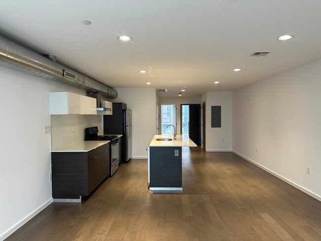 Photo - 1443 N Franklin St Unit 2