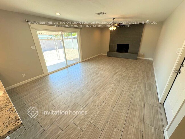 Photo - 1281 E Loma Vista Dr