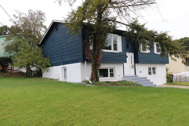 Photo - 4203 John St