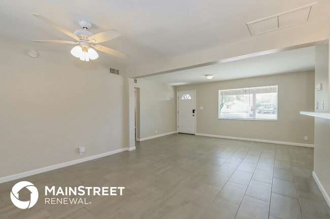 Photo - 6131 E 25th St