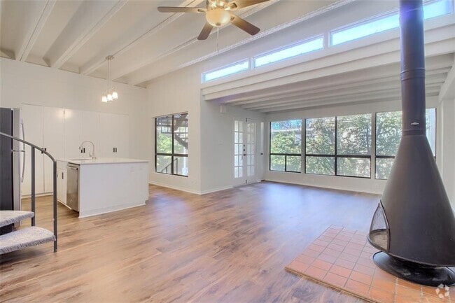 Building Photo - 5914 Lago Vista Way Unit C22 Rental